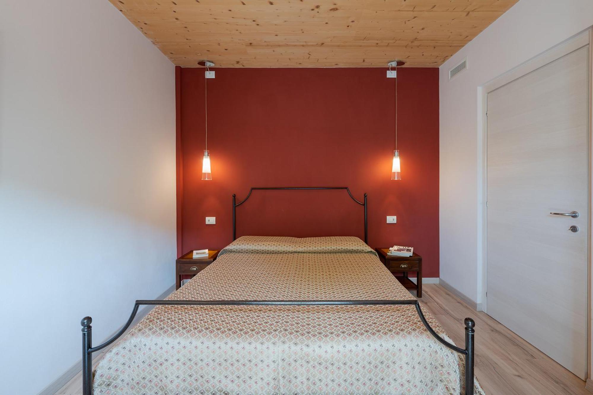 La Rosa Gialla Bio Apartments & Rooms Бароло Экстерьер фото